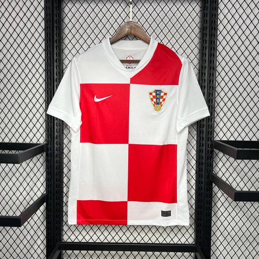 Croatia Home 24-25